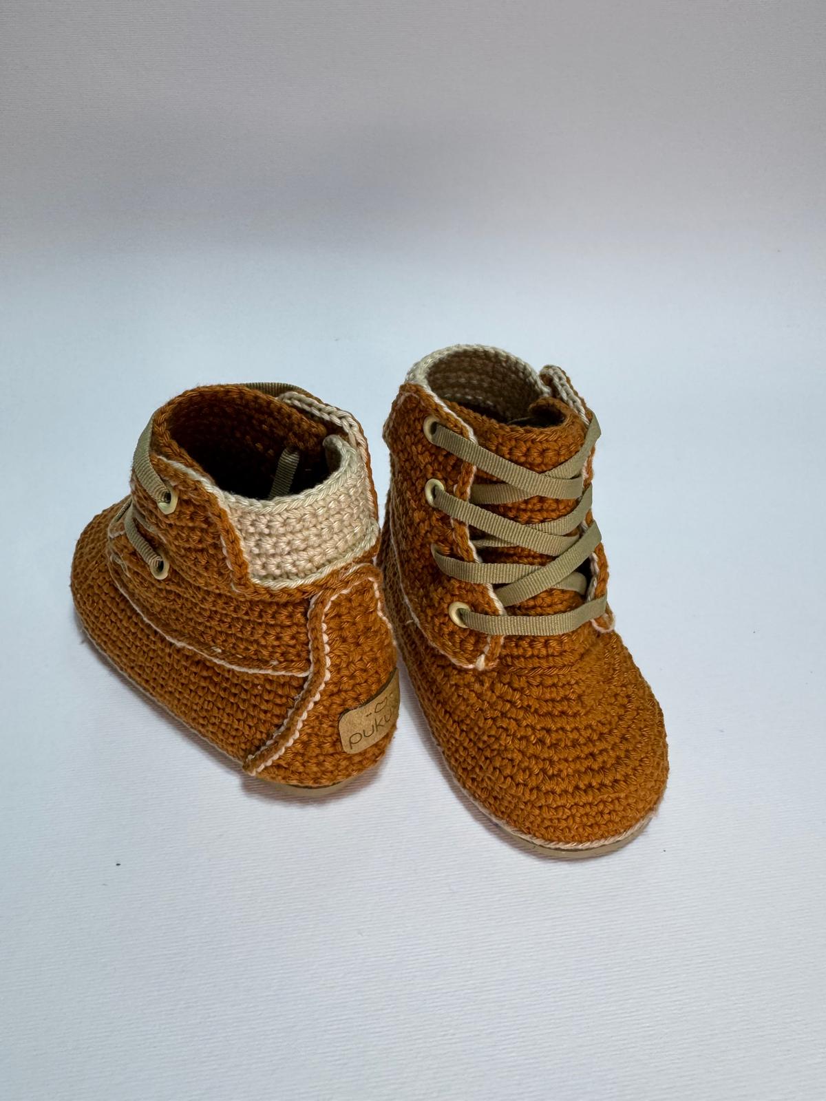 Pukuxu Land – Sapatinho de Croché para Bebé