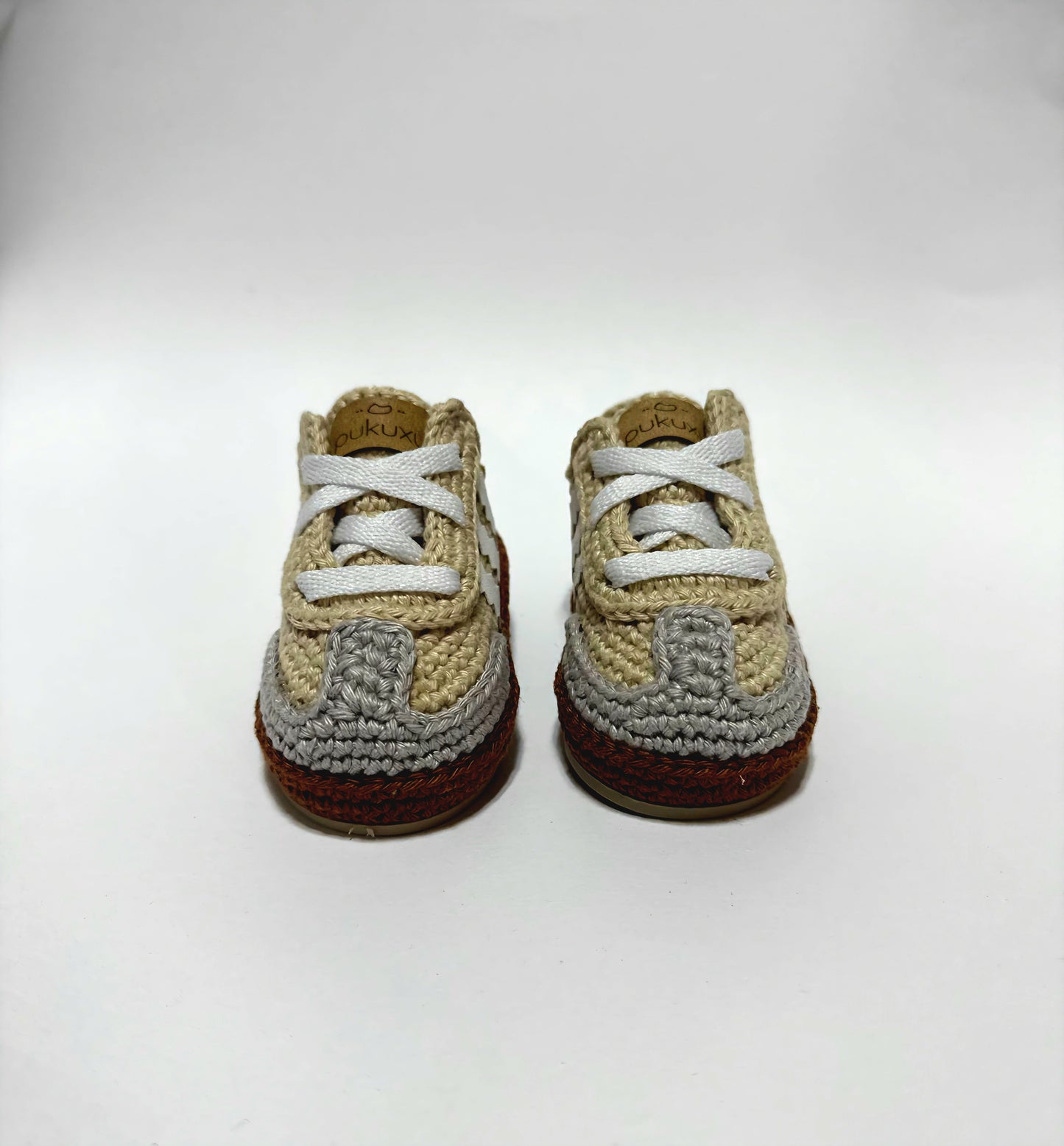 Pukuxu Dancing – Sapatinho de Croché para Bebé