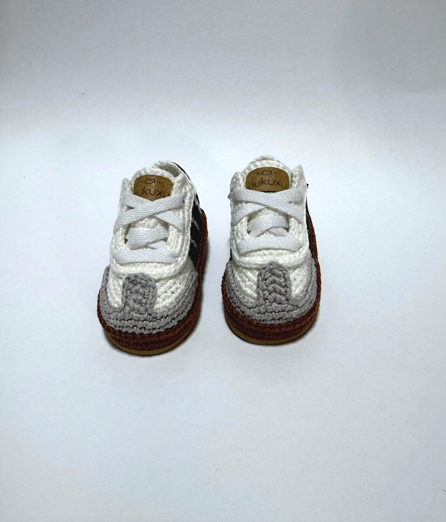 Pukuxu Dancing – Sapatinho de Croché para Bebé