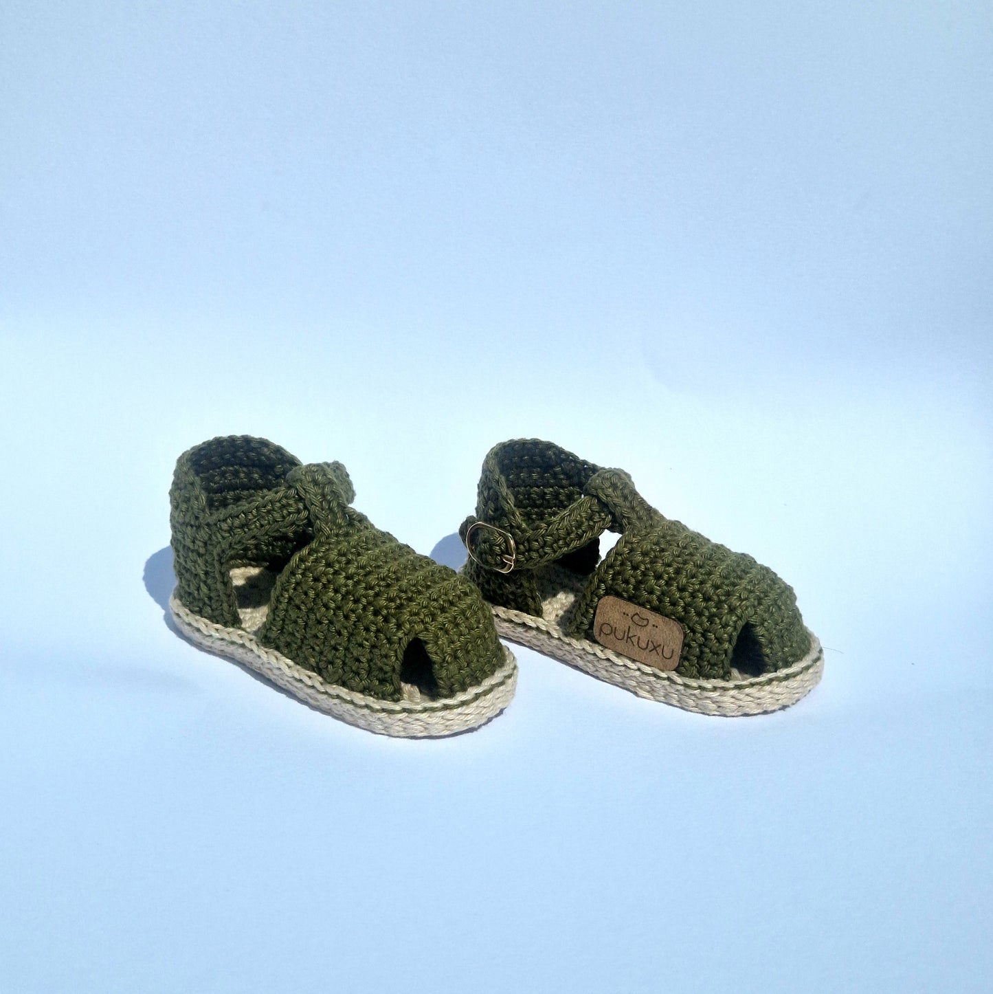 Pukuxu Breeze – Sapatinho de Croché para Bebé