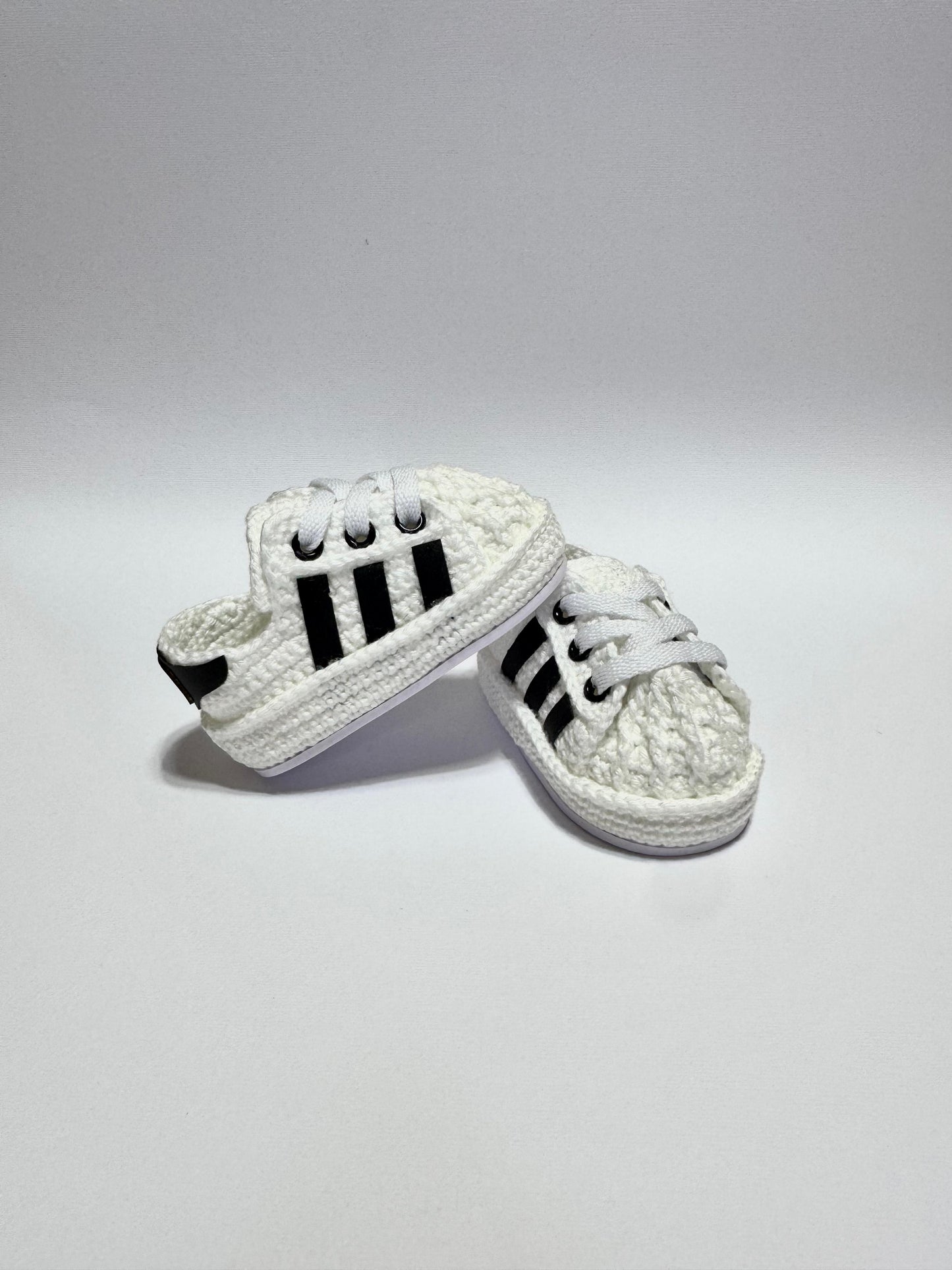 Pukuxu Street Baby – Sapatinho de Croché para Bebé