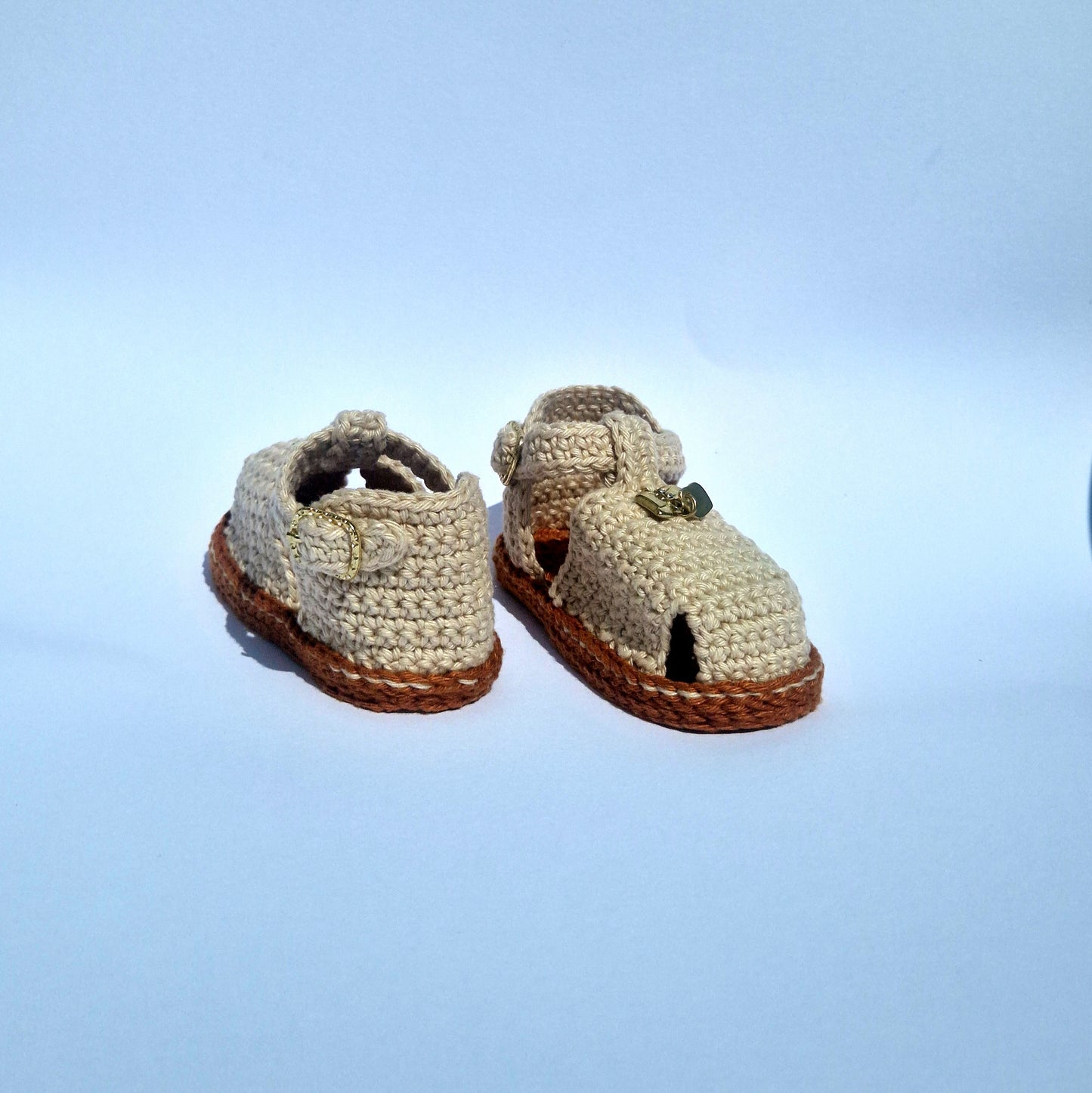 Pukuxu Breeze – Sapatinho de Croché para Bebé