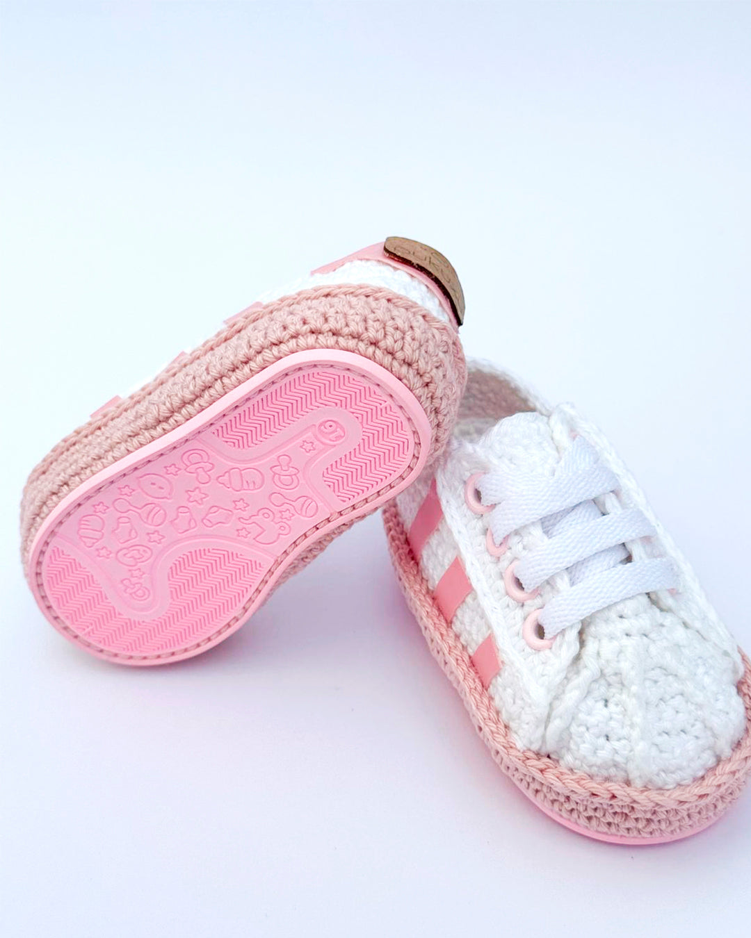 Pukuxu Street Baby – Sapatinho de Croché para Bebé