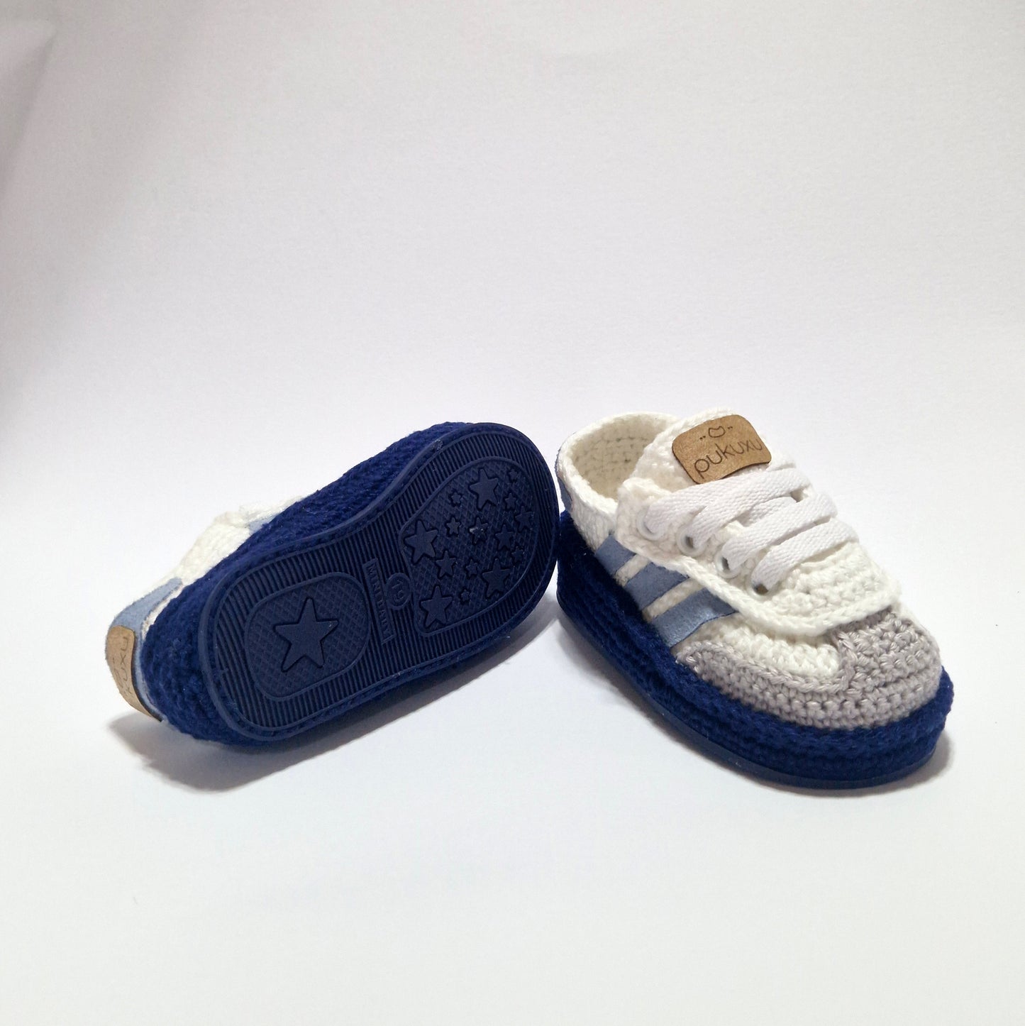 Pukuxu Dancing – Sapatinho de Croché para Bebé